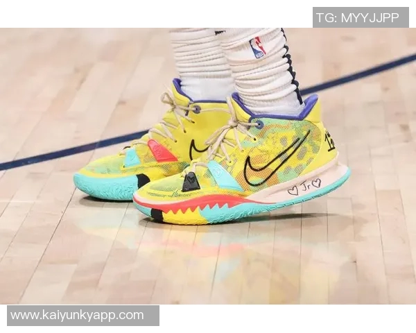 11月NBA球鞋上脚时间排行榜科比独占前三布克紧随其后耐克品牌强势占据前十